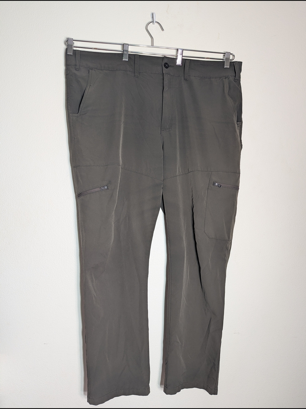 Magellan Men's Cargo Pants Lightweight Moisture Wicking Outdoor Gorpcore 44 x 31